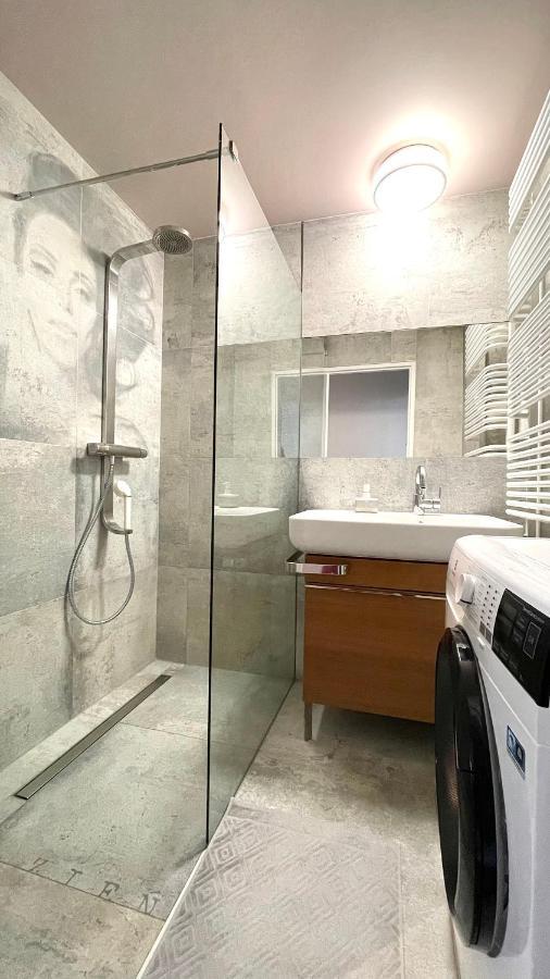 Aphome Apartments - Powstancow Slaskich Wroclaw Bagian luar foto